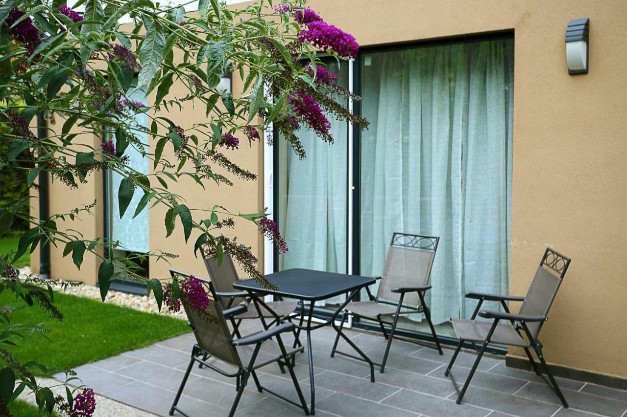 Townhouse On Budapest Border 부다요시 외부 사진