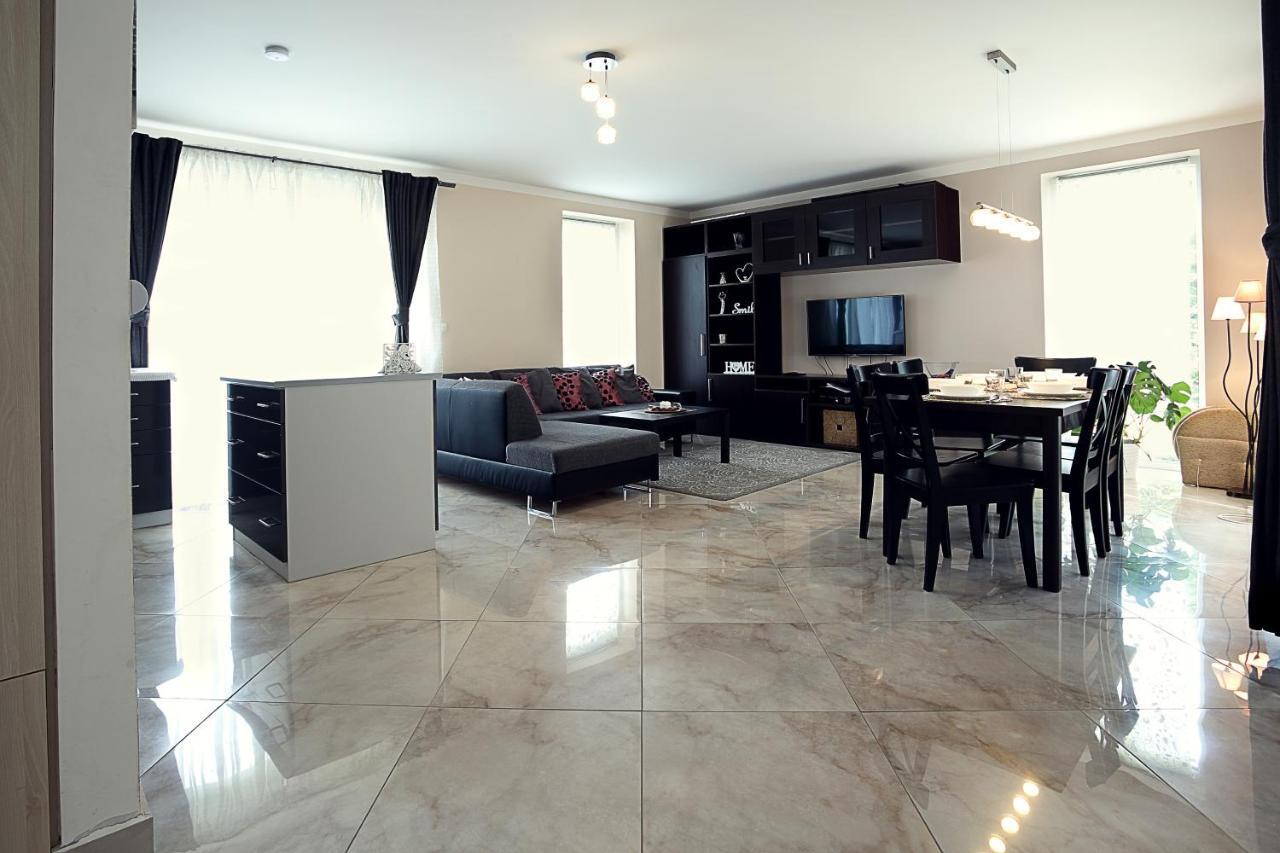 Townhouse On Budapest Border 부다요시 외부 사진